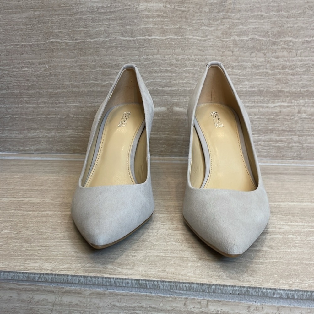 MICHAEL KORS NWOT Women’s Size 8.5 Gray suede heel stiletto pumps pointed toe - Picture 3 of 9